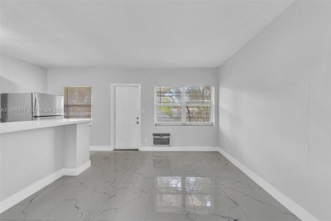 Casa en alquiler en Fort Lauderdale, Florida, 1 dormitorio, 42.83 m2 № 2044164 - foto 4