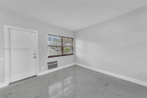 Casa en alquiler en Fort Lauderdale, Florida, 1 dormitorio, 42.83 m2 № 2044164 - foto 3