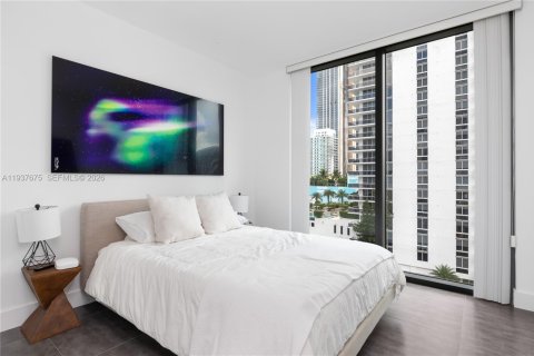 Купить кондоминиум в Майами, Флорида 3 спальни, 129.6м2, № 2053488 - фото 21
