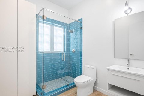 Villa ou maison à louer à Miami, Floride: 4 chambres, 343.09 m2 № 1998076 - photo 16