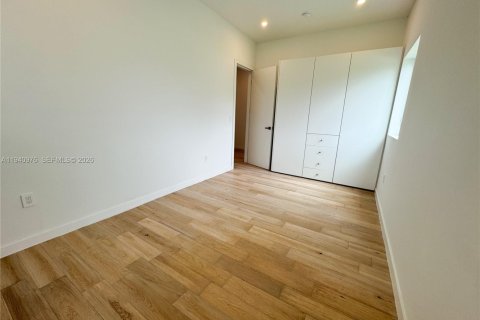 Villa ou maison à louer à Miami, Floride: 4 chambres, 343.09 m2 № 1998076 - photo 21