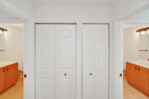 Touwnhouse à vendre à Lauderhill, Floride: 2 chambres, 120.22 m2 № 2432516 - photo 12