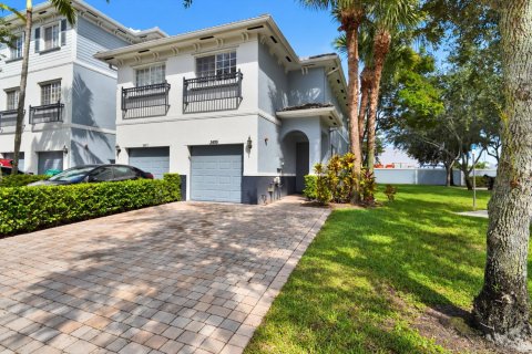 Touwnhouse à Lauderhill, Floride 2 chambres, 120.22 m2 № 2432516