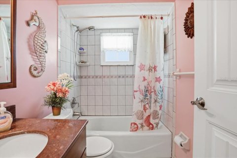 Casa en venta en Holmes Beach, Florida, 2 dormitorios, 94.2 m2 № 2195422 - foto 30