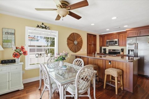 Casa en venta en Holmes Beach, Florida, 2 dormitorios, 94.2 m2 № 2195422 - foto 13