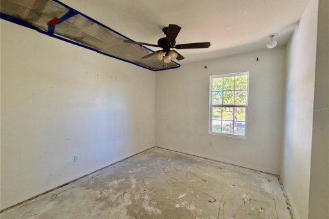 Casa en venta en Port Charlotte, Florida, 4 dormitorios, 218.04 m2 № 2388968 - foto 11