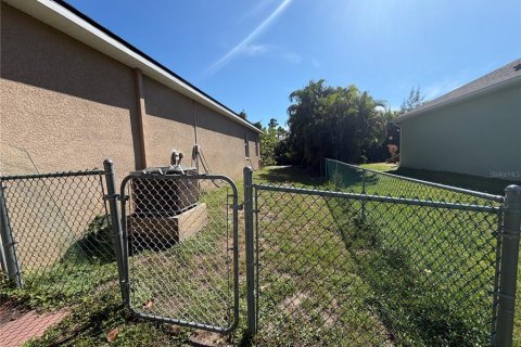 Casa en venta en Port Charlotte, Florida, 4 dormitorios, 218.04 m2 № 2388968 - foto 14