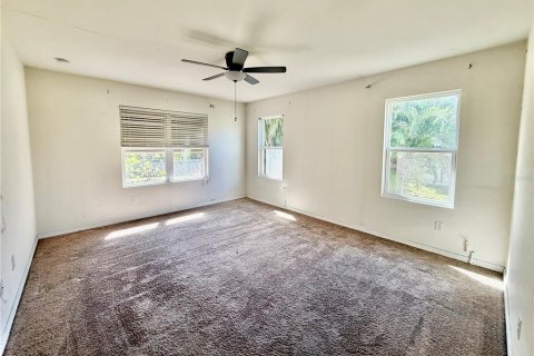 Casa en venta en Port Charlotte, Florida, 4 dormitorios, 218.04 m2 № 2388968 - foto 8