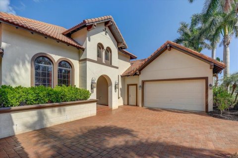 Villa ou maison à vendre à Apollo Beach, Floride: 4 chambres, 400.13 m2 № 1854455 - photo 3