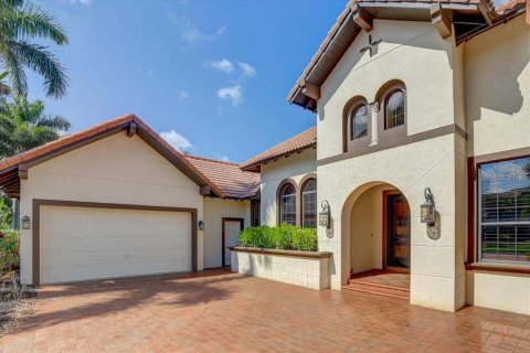 Villa ou maison à vendre à Apollo Beach, Floride: 4 chambres, 400.13 m2 № 1854455 - photo 4
