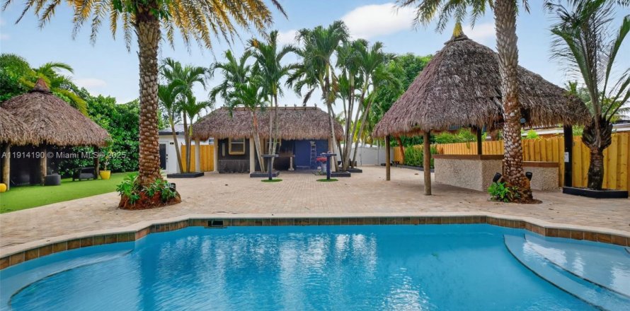 Casa en Miami, Florida 3 dormitorios, 132.57 m2 № 1970131