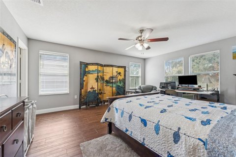 House in Spring Hill, Florida 4 bedrooms, 227.42 sq.m. № 1855811 - photo 17