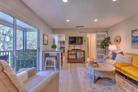 Condo in Tampa, Florida, 1 bedroom  № 1884433 - photo 22