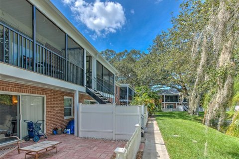 Condo in Tampa, Florida, 1 bedroom  № 1884433 - photo 17
