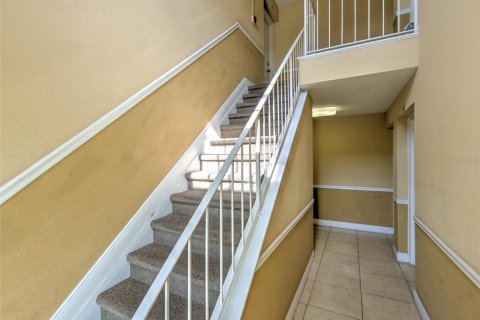 Condo in Tampa, Florida, 1 bedroom  № 1884433 - photo 9