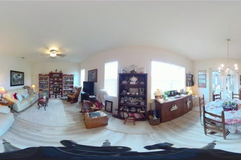 House in Winter Haven, Florida 3 bedrooms, 234.21 sq.m. № 1157339 - photo 19