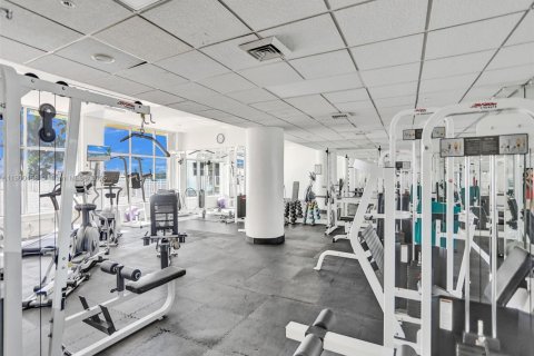 Condominio en alquiler en Bay Harbor Islands, Florida, 1 dormitorio, 88.26 m2 № 1951945 - foto 28