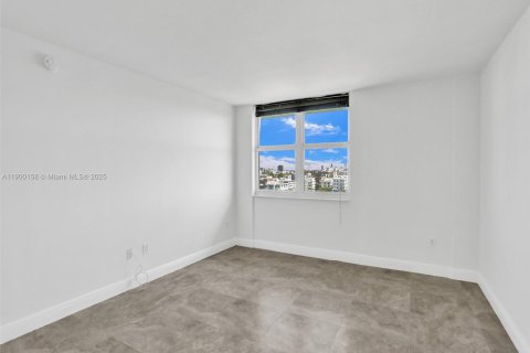 Condominio en alquiler en Bay Harbor Islands, Florida, 1 dormitorio, 88.26 m2 № 1951945 - foto 10