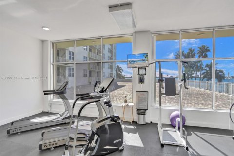 Condominio en alquiler en Bay Harbor Islands, Florida, 1 dormitorio, 88.26 m2 № 1951945 - foto 30