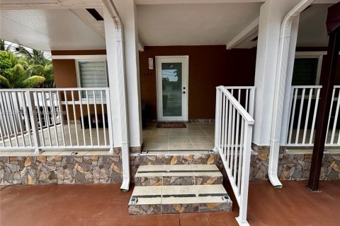 Villa ou maison à louer à Miami, Floride: 2 chambres, 302.77 m2 № 2169320 - photo 9