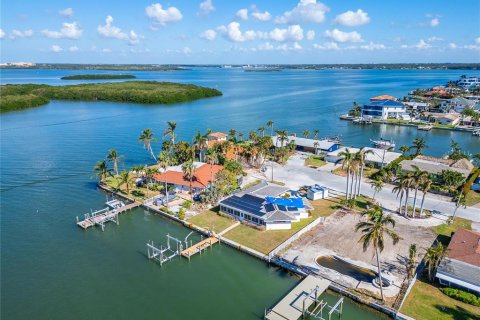 Villa ou maison à vendre à Treasure Island, Floride: 2 chambres, 173.45 m2 № 1436633 - photo 17