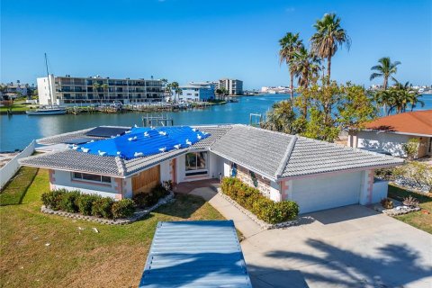 Villa ou maison à vendre à Treasure Island, Floride: 2 chambres, 173.45 m2 № 1436633 - photo 8