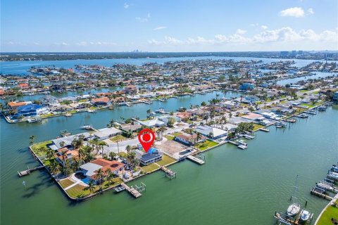 Villa ou maison à vendre à Treasure Island, Floride: 2 chambres, 173.45 m2 № 1436633 - photo 4