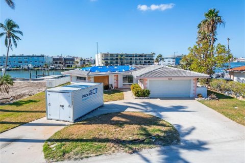 Villa ou maison à vendre à Treasure Island, Floride: 2 chambres, 173.45 m2 № 1436633 - photo 6