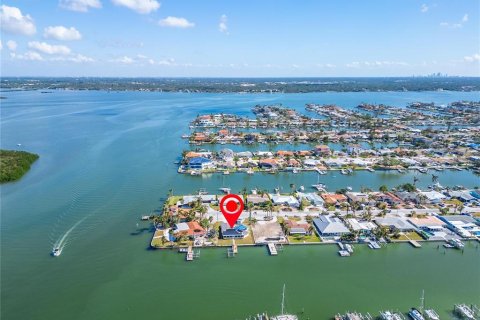 Villa ou maison à vendre à Treasure Island, Floride: 2 chambres, 173.45 m2 № 1436633 - photo 12