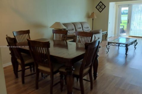 Condo in Delray Beach, Florida, 2 bedrooms  № 1796338 - photo 12