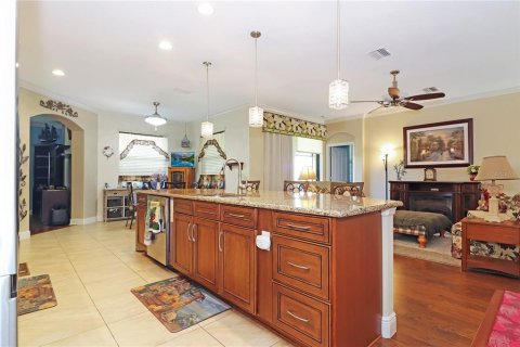 House in Leesburg, Florida 3 bedrooms, 216.18 sq.m. № 1732342 - photo 10