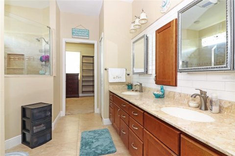 House in Leesburg, Florida 3 bedrooms, 216.18 sq.m. № 1732342 - photo 15