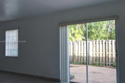 Adosado en alquiler en Davie, Florida, 3 dormitorios, 151.43 m2 № 2077893 - foto 10