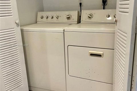 Adosado en alquiler en Davie, Florida, 3 dormitorios, 151.43 m2 № 2077893 - foto 19