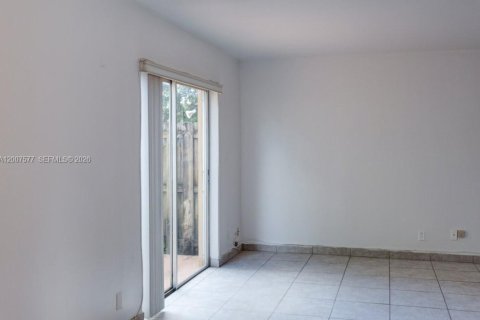 Adosado en alquiler en Davie, Florida, 3 dormitorios, 151.43 m2 № 2077893 - foto 9