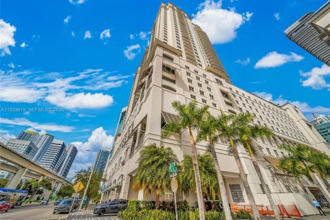 Condo in Miami, Florida, 2 bedrooms  № 1994107 - photo 20