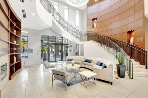 Condo in Doral, Florida, 2 bedrooms  № 1875499 - photo 26