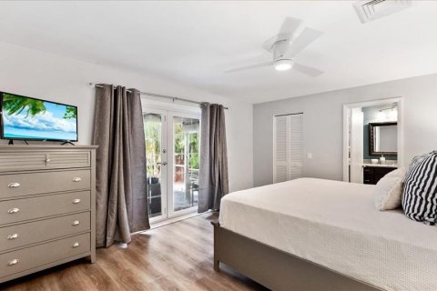 Villa ou maison à vendre à Cocoa Beach, Floride: 4 chambres, 255.67 m2 № 2139075 - photo 15