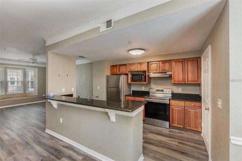 Condominio en alquiler en Orlando, Florida, 2 dormitorios, 143.81 m2 № 1913466 - foto 10