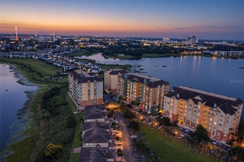 Copropriété à vendre à Orlando, Floride: 3 chambres, 236.81 m2 № 2330294 - photo 2