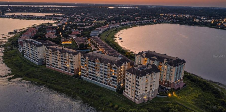 Condo à Orlando, Floride, 3 chambres  № 2330294