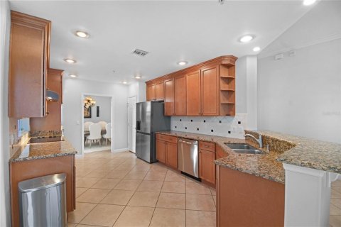 Copropriété à vendre à Orlando, Floride: 3 chambres, 236.81 m2 № 2330294 - photo 10