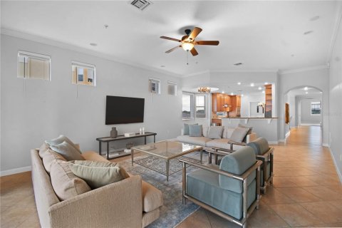 Copropriété à vendre à Orlando, Floride: 3 chambres, 236.81 m2 № 2330294 - photo 4
