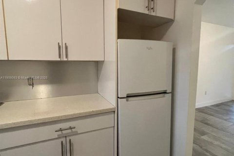 Apartment in Miami, Florida 2 bedrooms, 69.68 sq.m. № 1967765 - photo 6