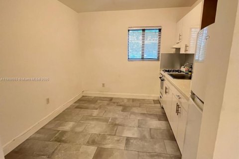 Apartment in Miami, Florida 2 bedrooms, 69.68 sq.m. № 1967765 - photo 11