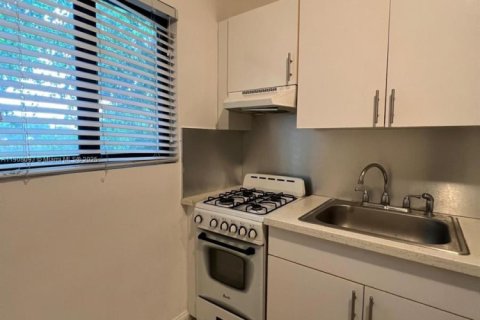 Apartment in Miami, Florida 2 bedrooms, 69.68 sq.m. № 1967765 - photo 7