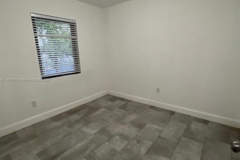 Apartment in Miami, Florida 2 bedrooms, 69.68 sq.m. № 1967765 - photo 2