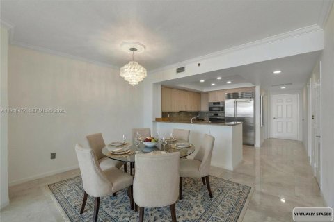 Condo in Fort Lauderdale, Florida, 2 bedrooms  № 2003049 - photo 5