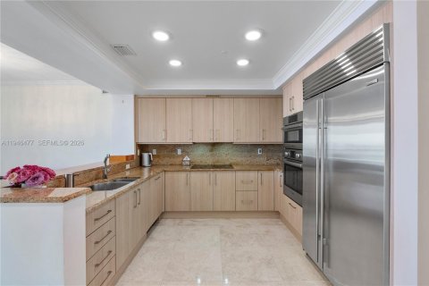 Condo in Fort Lauderdale, Florida, 2 bedrooms  № 2003049 - photo 11