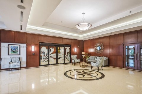 Condo in Fort Lauderdale, Florida, 2 bedrooms  № 2003049 - photo 27